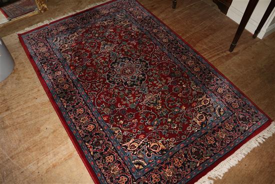 Red & blue ground rug(-)